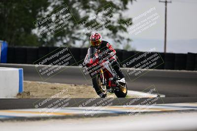 media/Apr-18-2025-TrackDaz (Fri) [[45f5874c44]]/A Group/Session 3 (Turn 6 - Outside)/